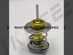 Le thermostat de la marque KBZE 83°C 0420-4796 04204796 pour le moteur DEUTZ BF4M1013