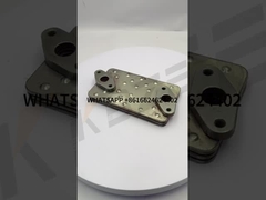 Le moteur de l'excavatrice est équipé d'un moteur de récupération de gaz.