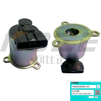 Le moteur est équipé d'un moteur de type HINO.